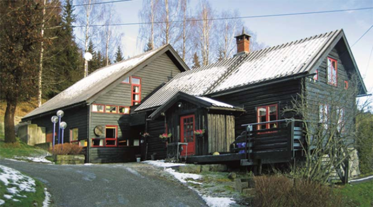 Tilbygg til laftehus. Foto siv.ark. MNAL Jon Olav Sveen