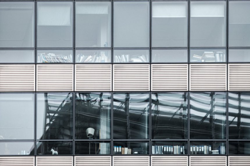 glassfasade.jpg glassfasade.jpg