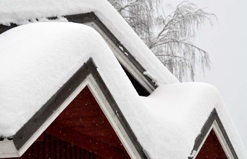 Snø på tak 2021_Mostphotos.jpg Snø på tak 2021_Mostphotos.jpg