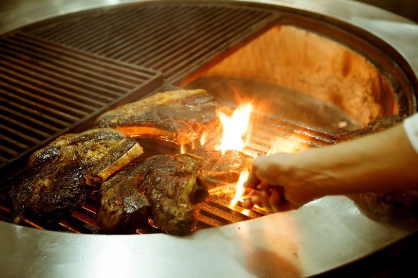 Grilling på restaurant.jpg Grilling på restaurant.jpg