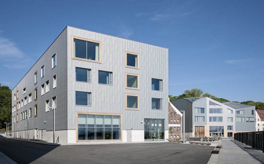2013 Stavanger kulturskole og Stavanger katedralskole, Statens byggeskikkpris 2013, fotograf Jiri Havran.jpg 2013 Stavanger kulturskole og Stavanger katedralskole, Statens byggeskikkpris 2013, fotograf Jiri Havran.jpg